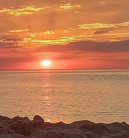 Wave Resort&spa Elegance With Sea View 아파트 미엥지즈드로예