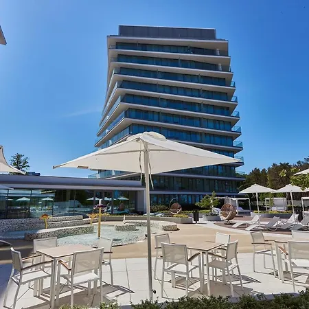 Wave Resort&spa Elegance With Sea View 미엥지즈드로예